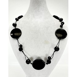 Siyah Yuvarlak Taşlı Kolye